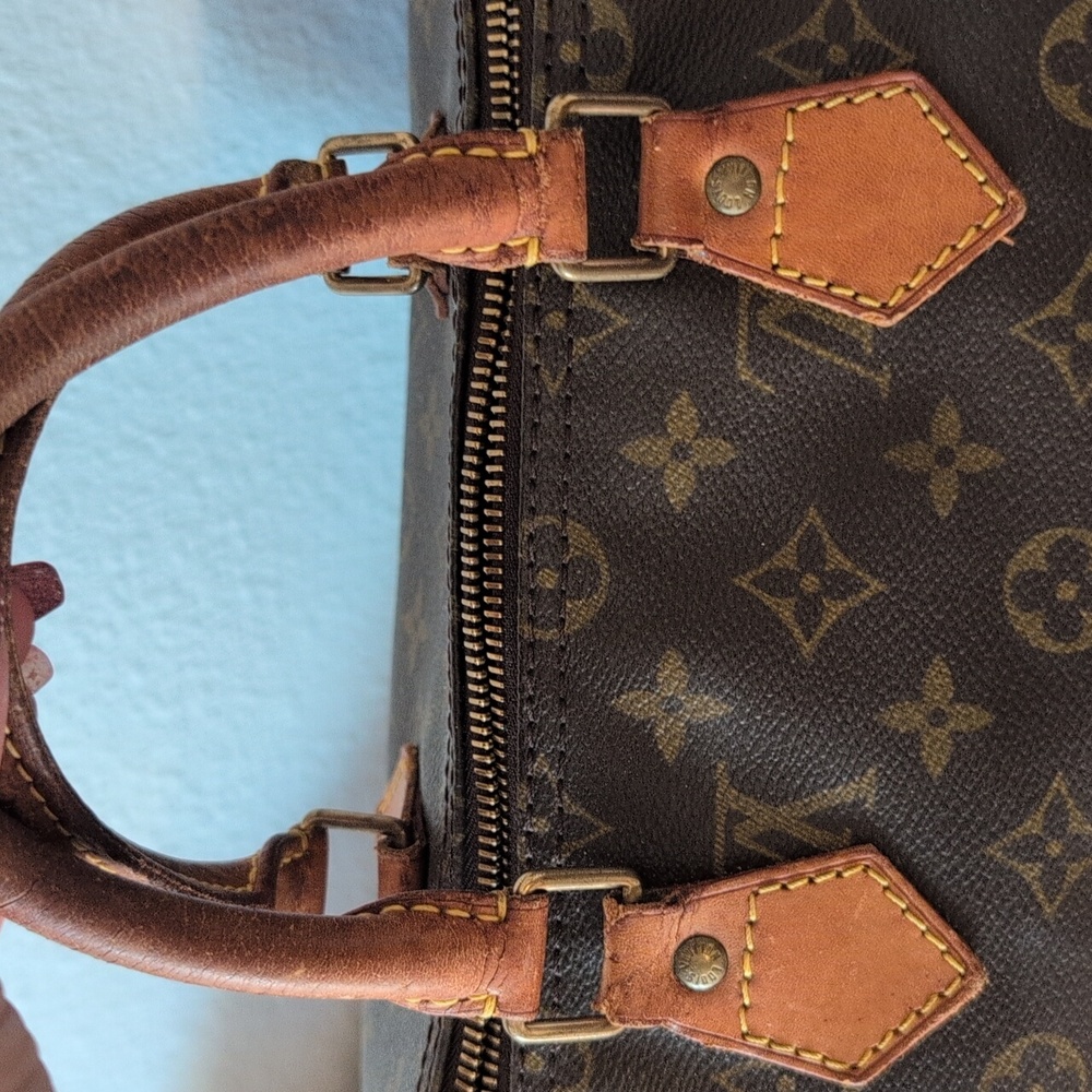 Louis Vuitton Monogram Canvas Handbag - Picture 4 of 15